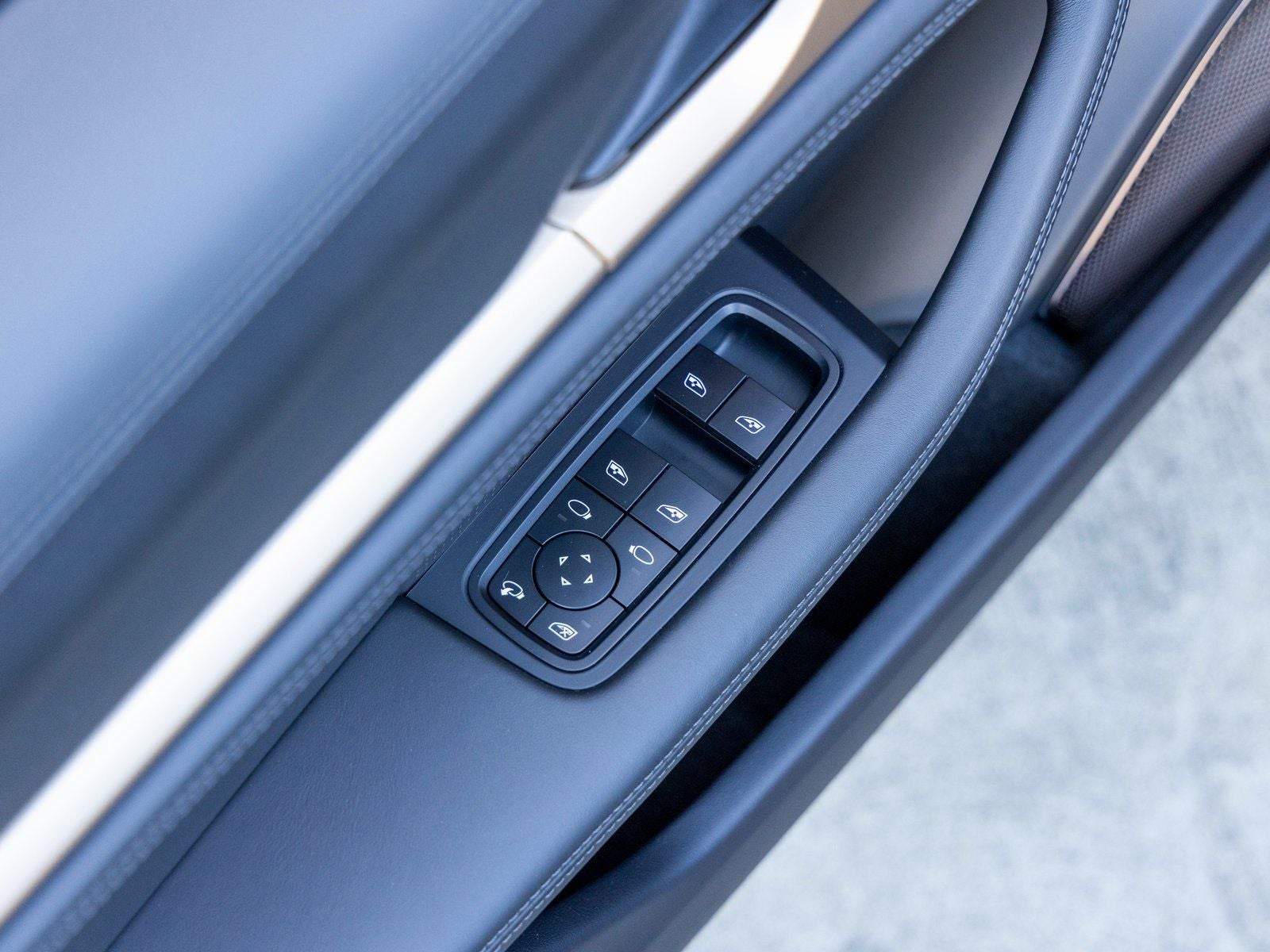 2026 Porsche Taycan Turbo