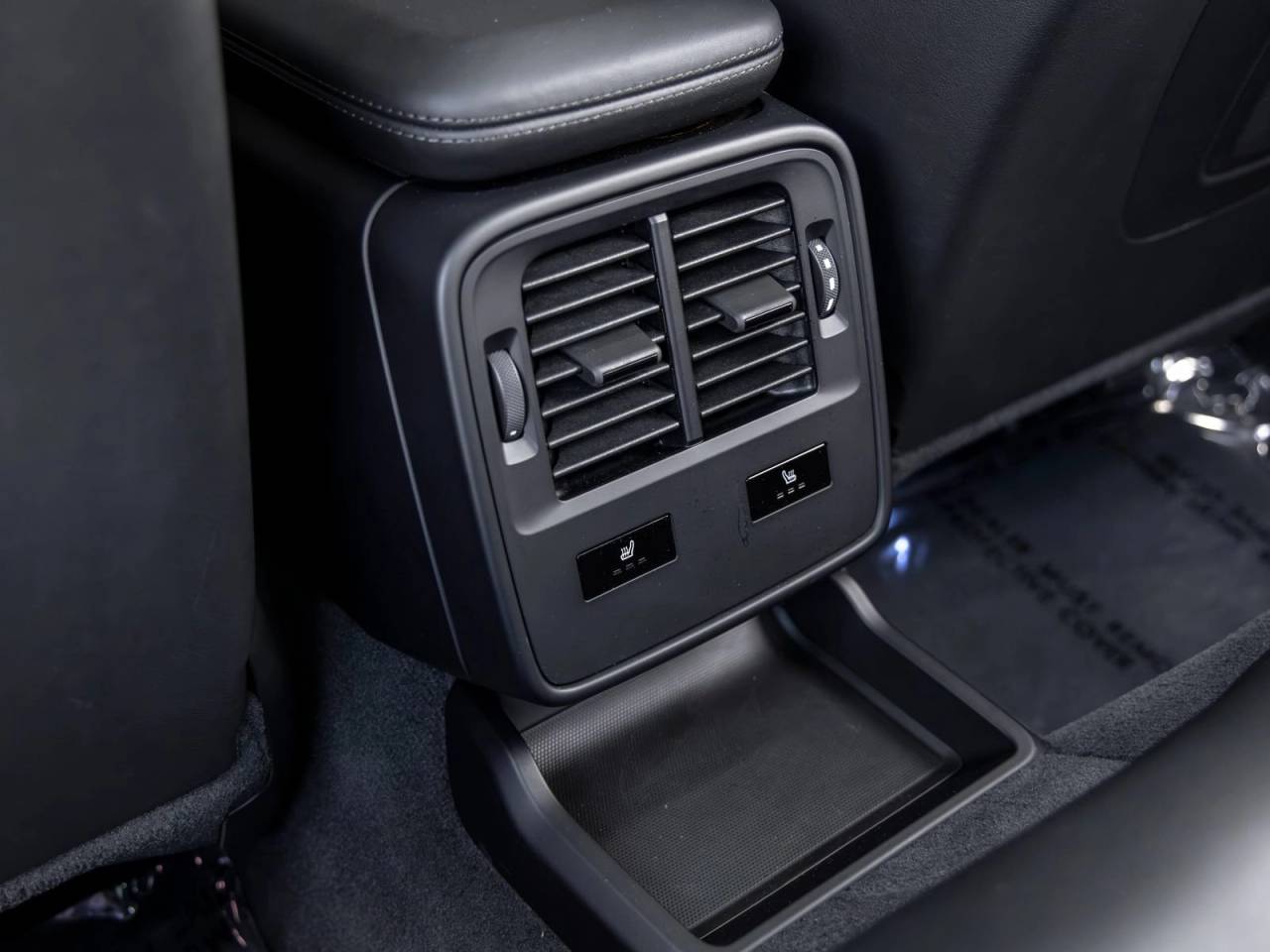 2024 Porsche Taycan Taycan Turbo