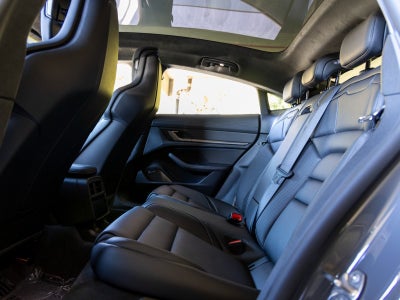 2025 Porsche Taycan Taycan Turbo S