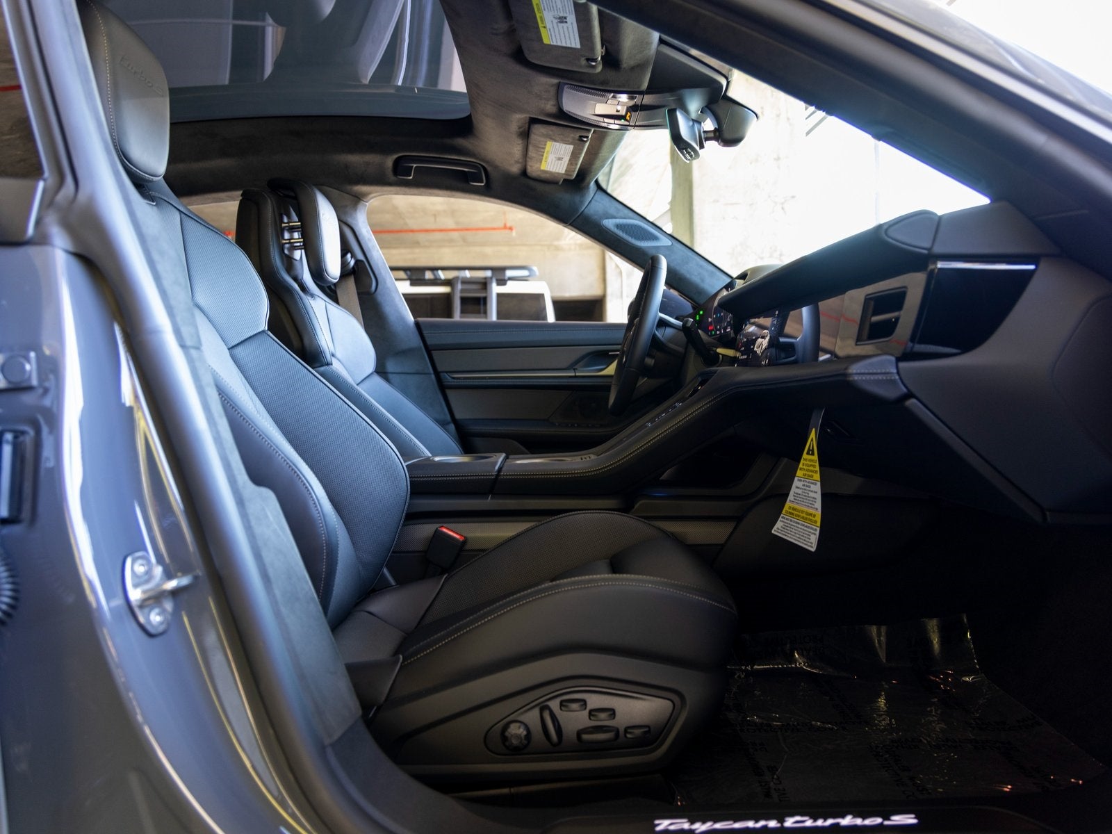 2025 Porsche Taycan Taycan Turbo S