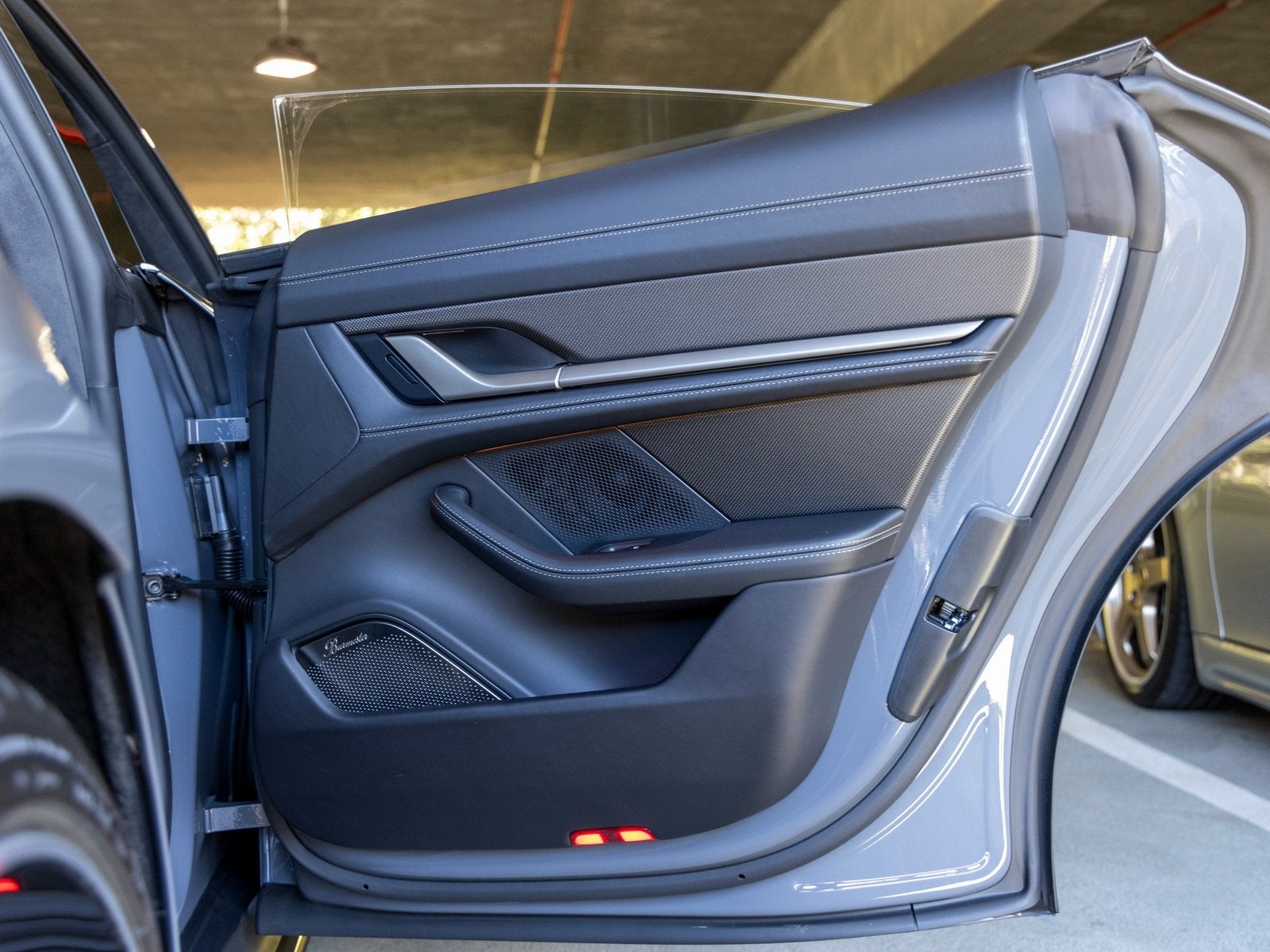 2025 Porsche Taycan Taycan Turbo S