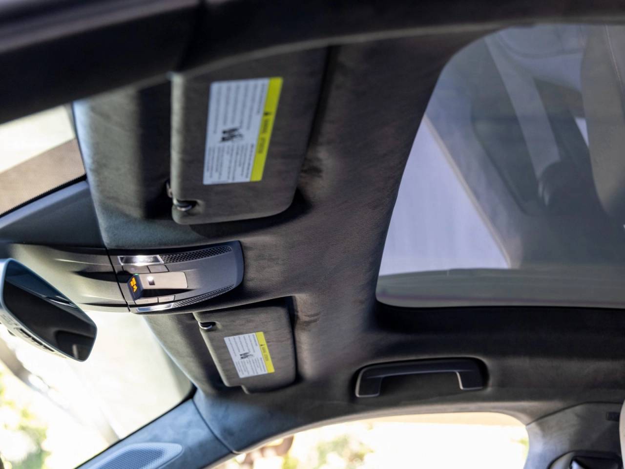 2025 Porsche Taycan Taycan Turbo S