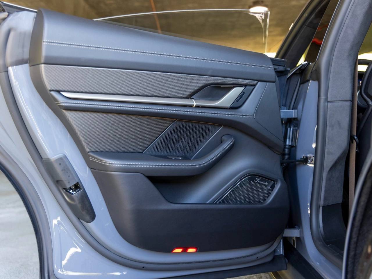 2025 Porsche Taycan Taycan Turbo S