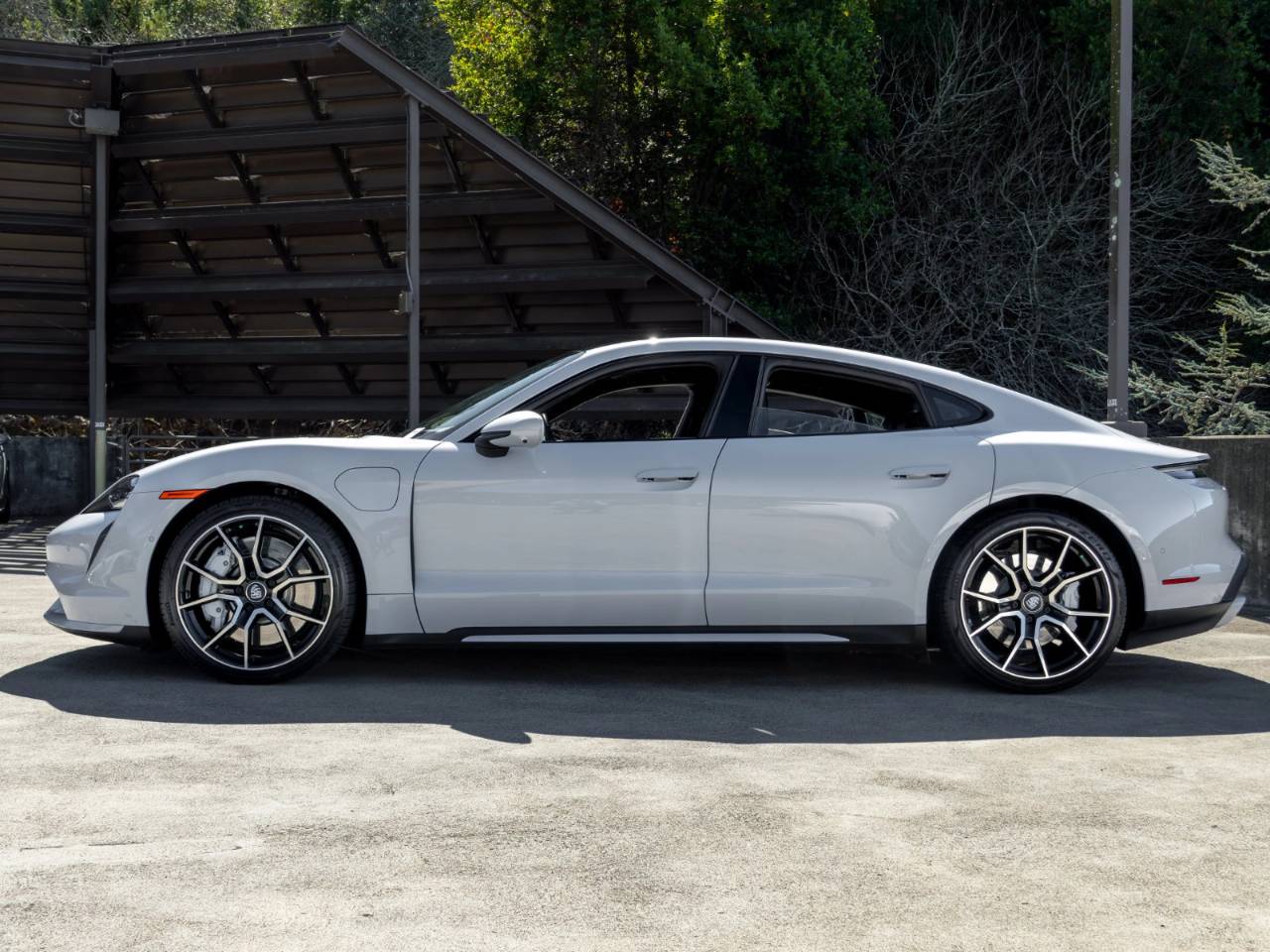 2022 Porsche Taycan Taycan Turbo