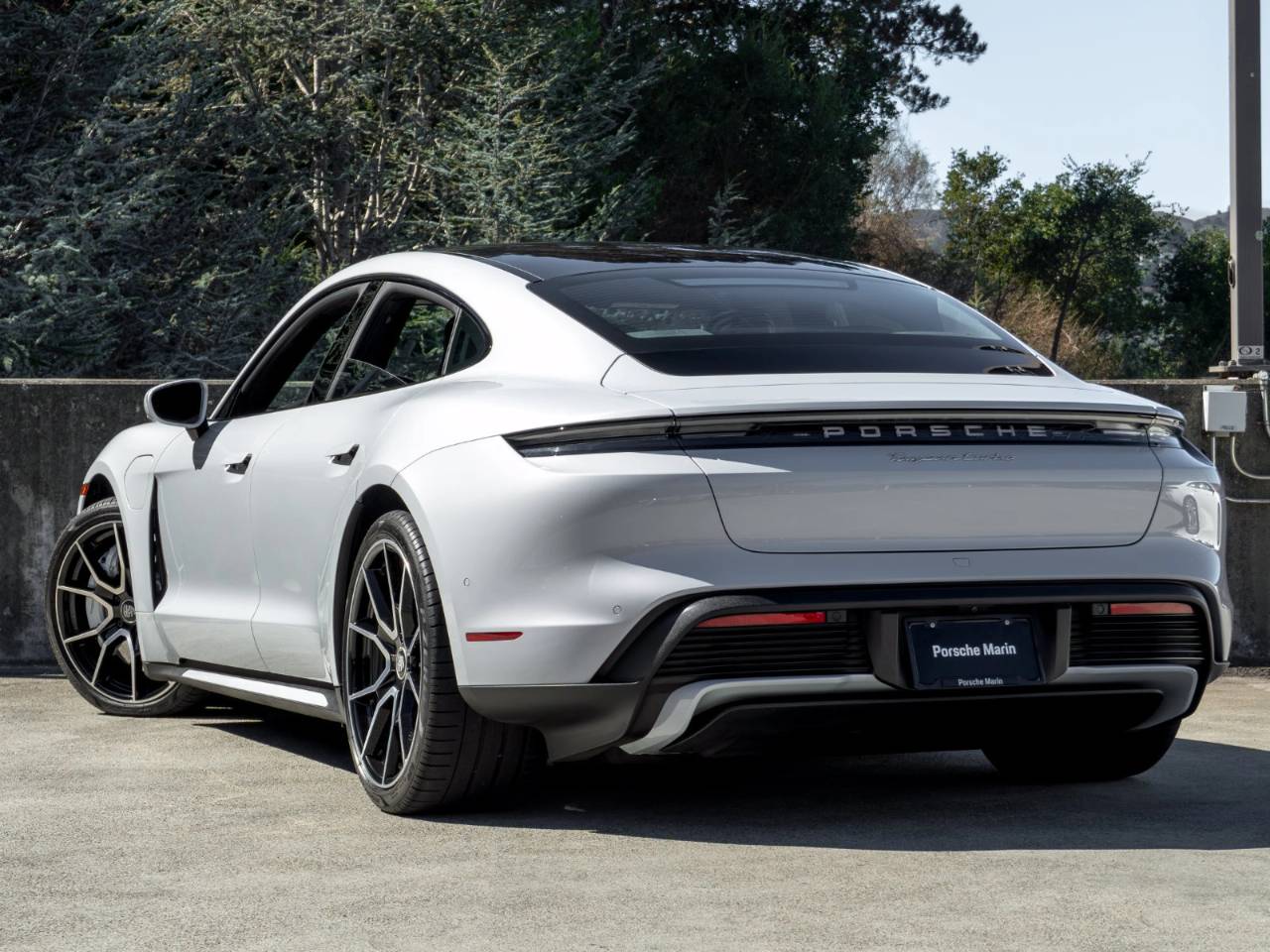 2022 Porsche Taycan Taycan Turbo