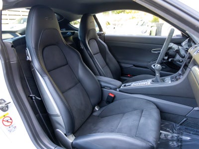 2025 Porsche 718 Cayman GTS 4.0