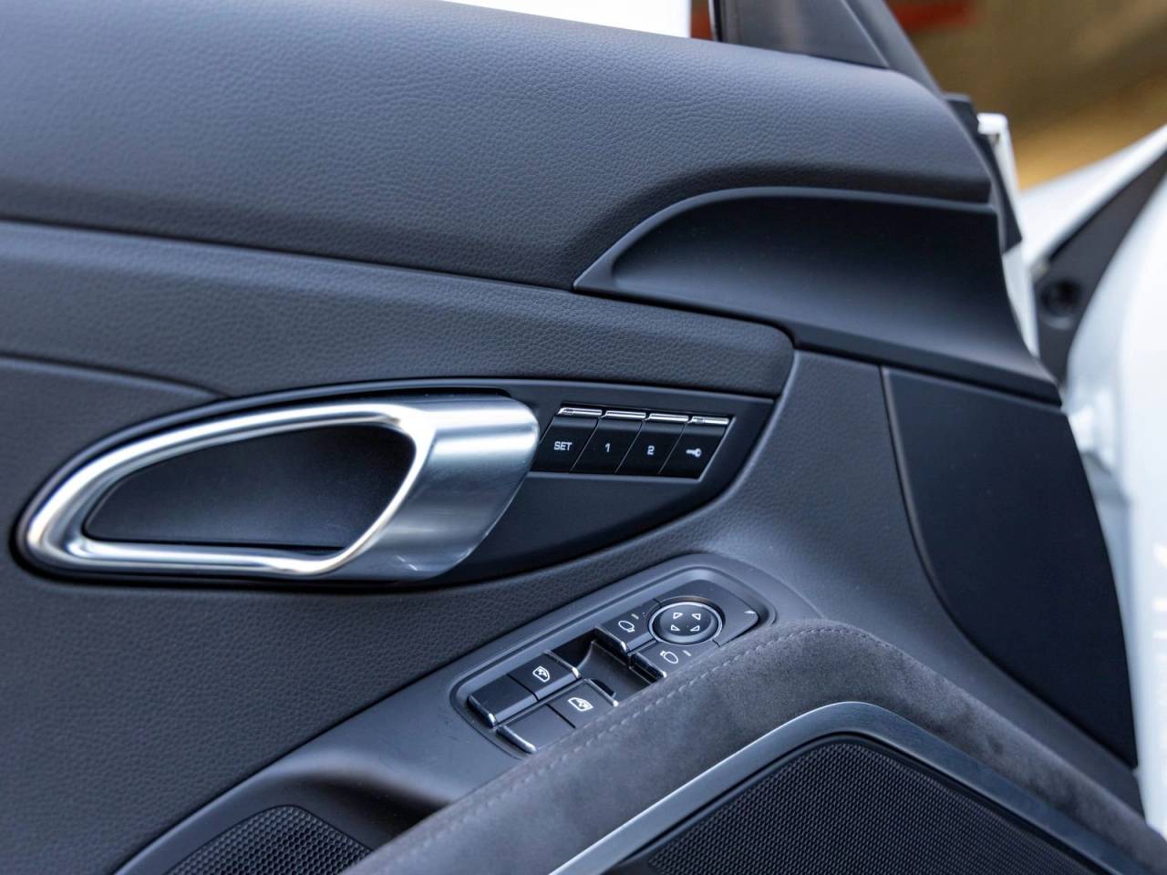 2025 Porsche 718 Cayman GTS 4.0