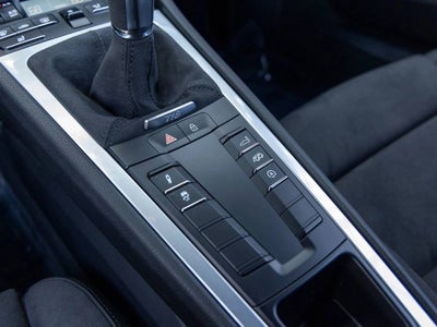 2025 Porsche 718 Cayman GTS 4.0