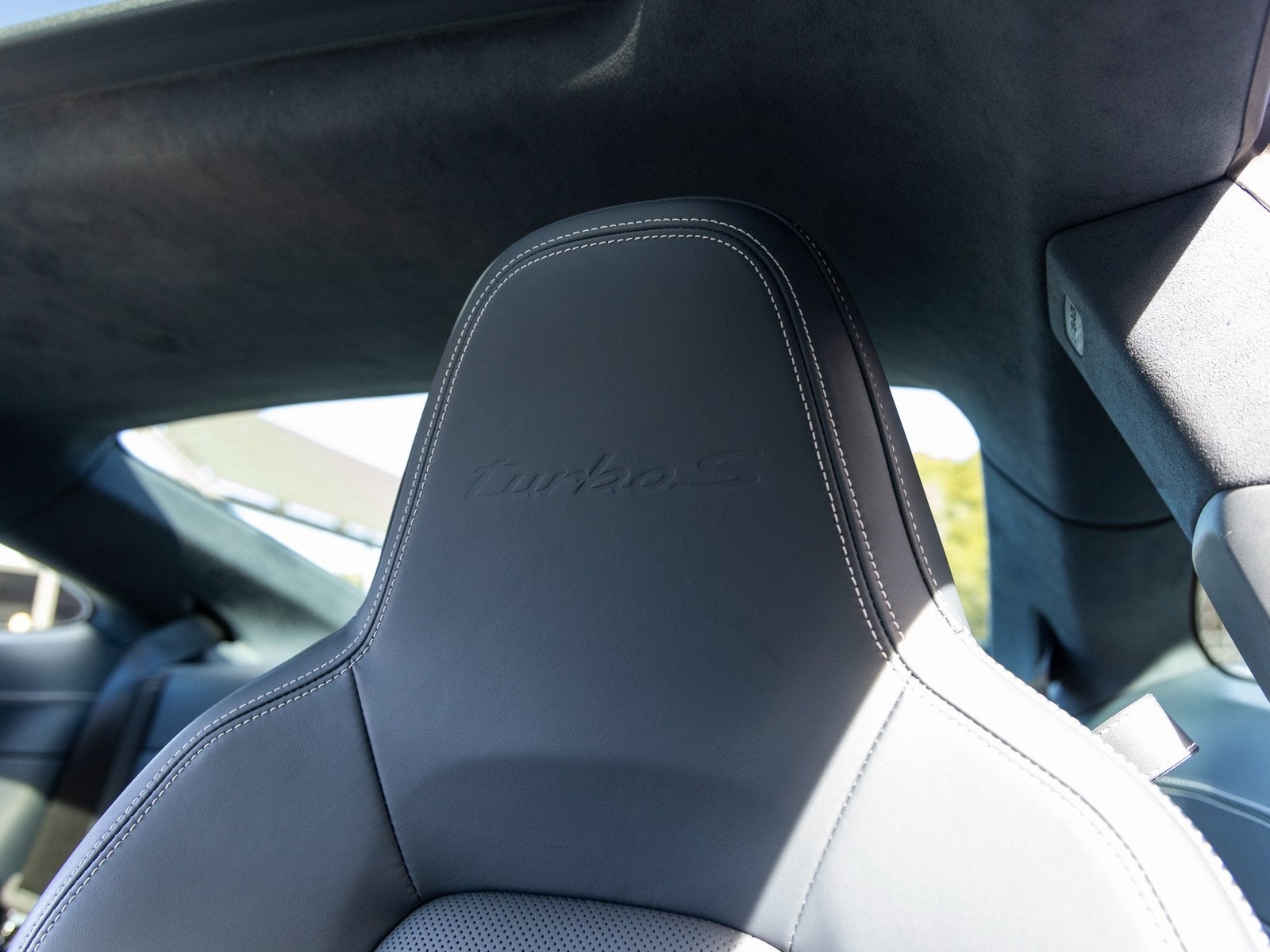 2022 Porsche 911 911 Turbo S (MY22)