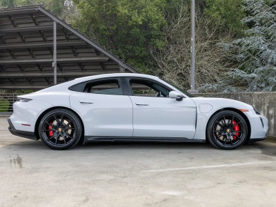 2023 Porsche Taycan Taycan GTS (MY23)