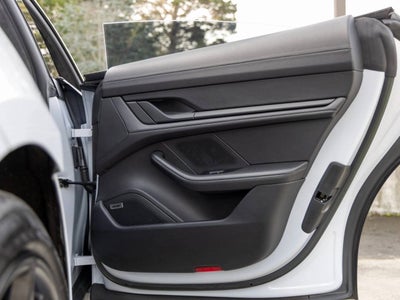 2023 Porsche Taycan Taycan GTS (MY23)