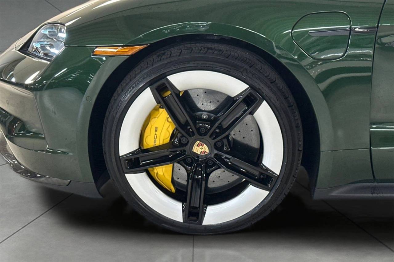 2025 Porsche Taycan Taycan GTS