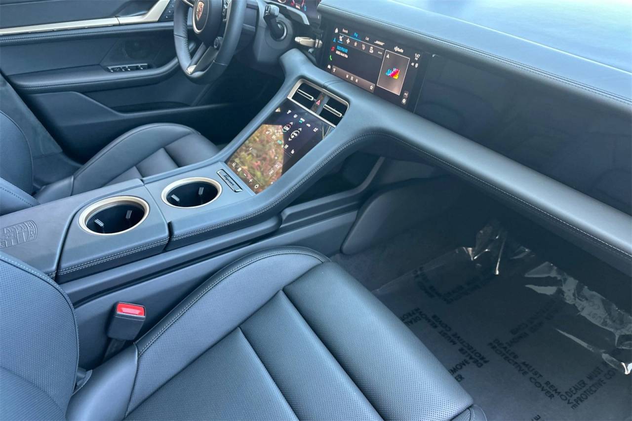 2025 Porsche Taycan Taycan GTS