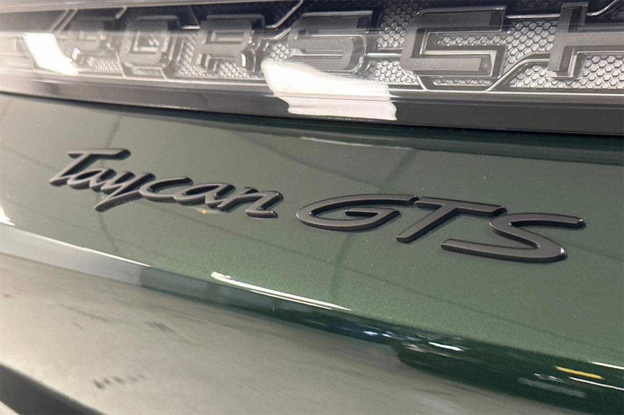 2025 Porsche Taycan Taycan GTS