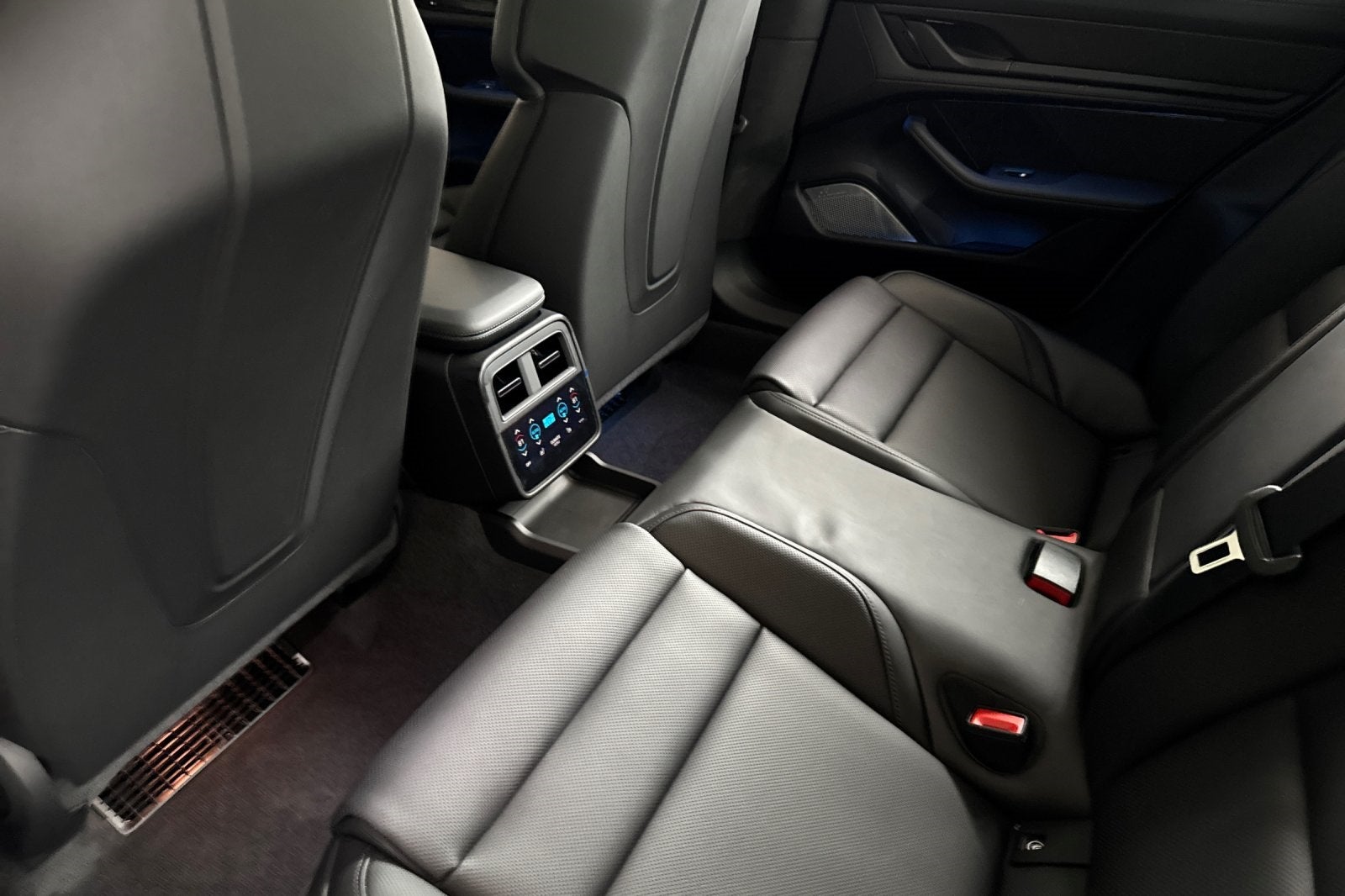 2025 Porsche Taycan Taycan GTS