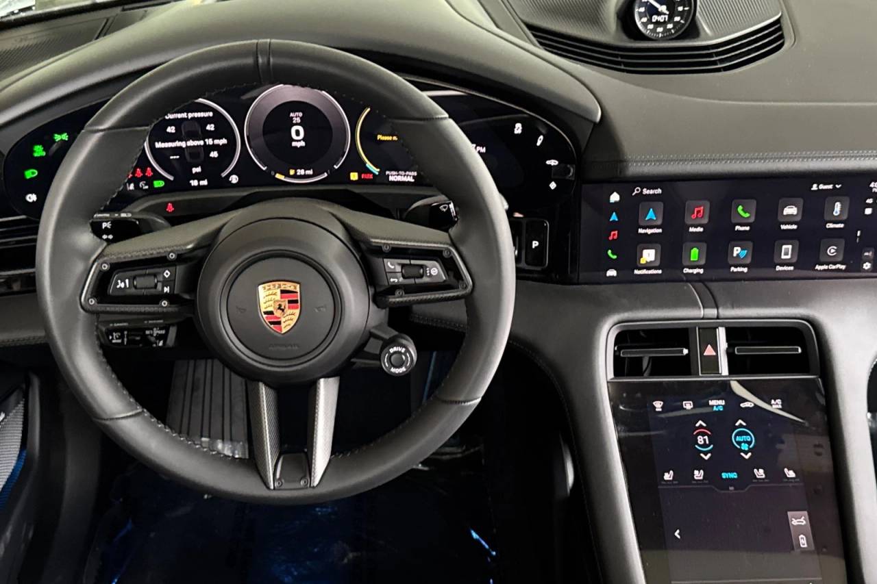 2025 Porsche Taycan Taycan GTS