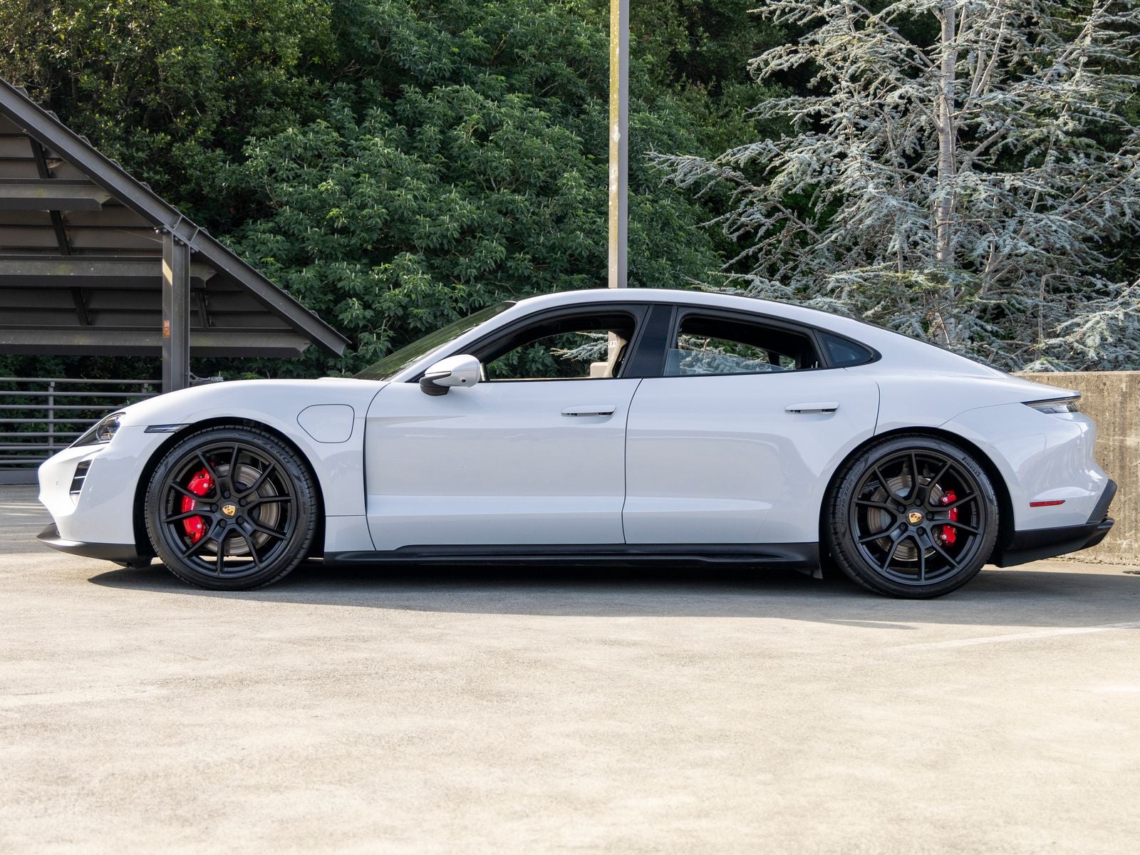 2024 Porsche Taycan Taycan GTS (MY24)