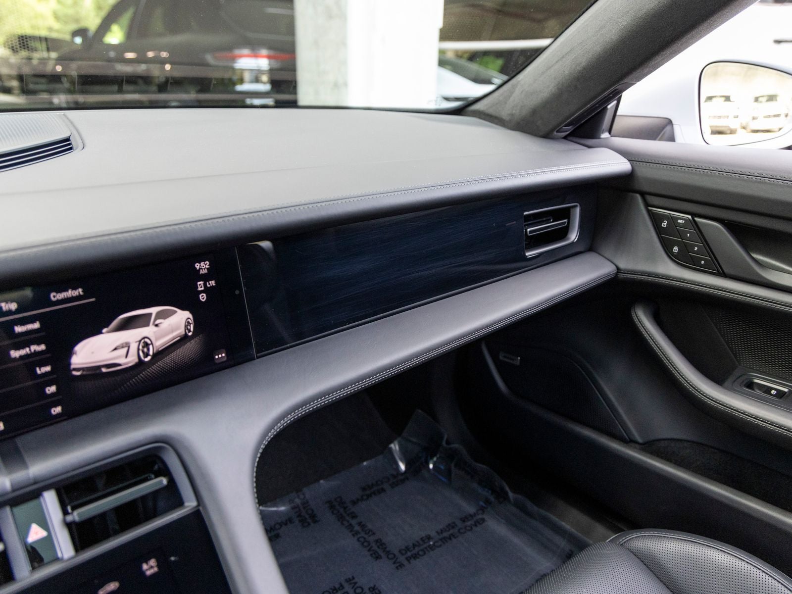 2024 Porsche Taycan Taycan GTS (MY24)