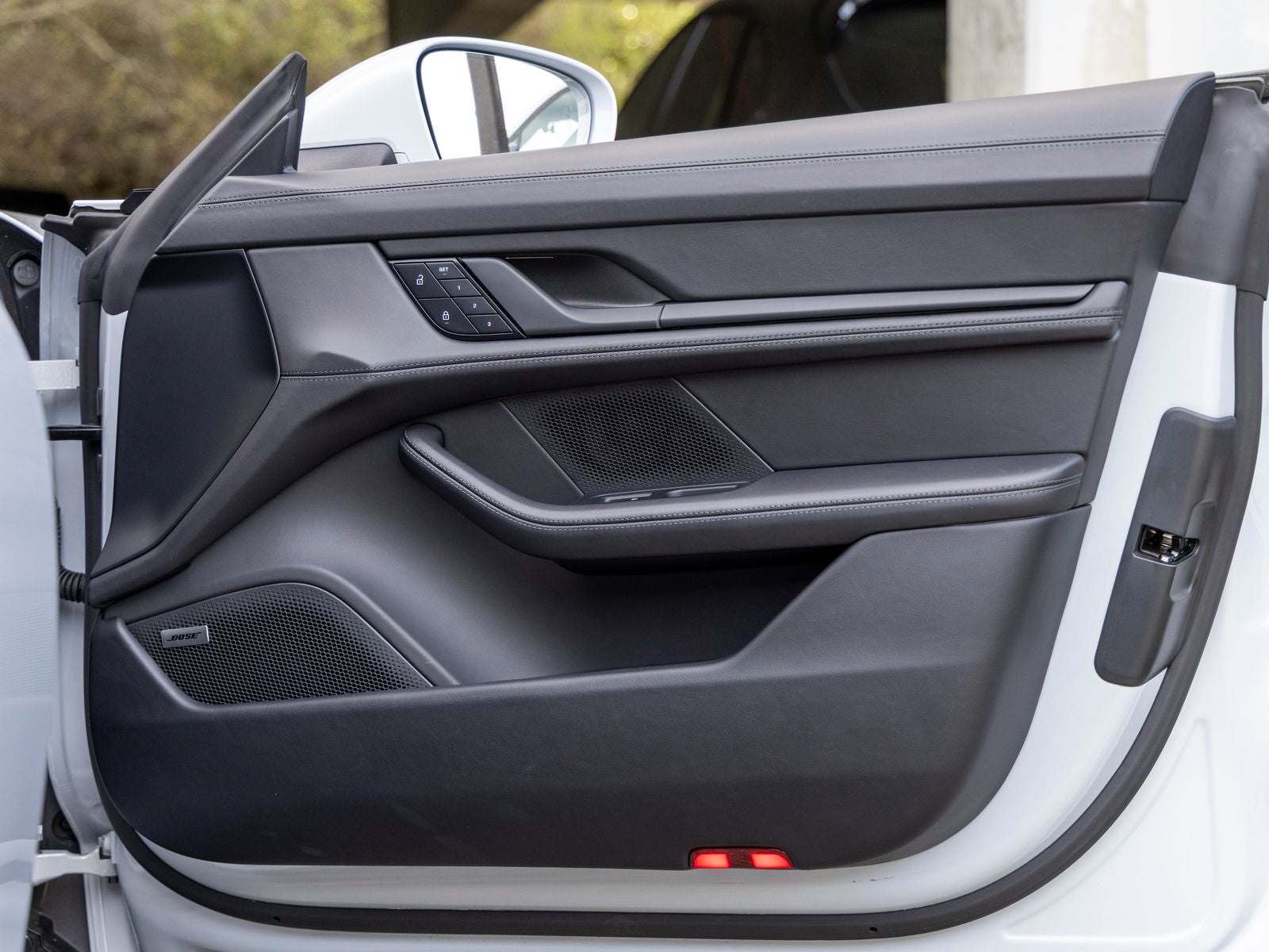 2024 Porsche Taycan Taycan GTS (MY24)