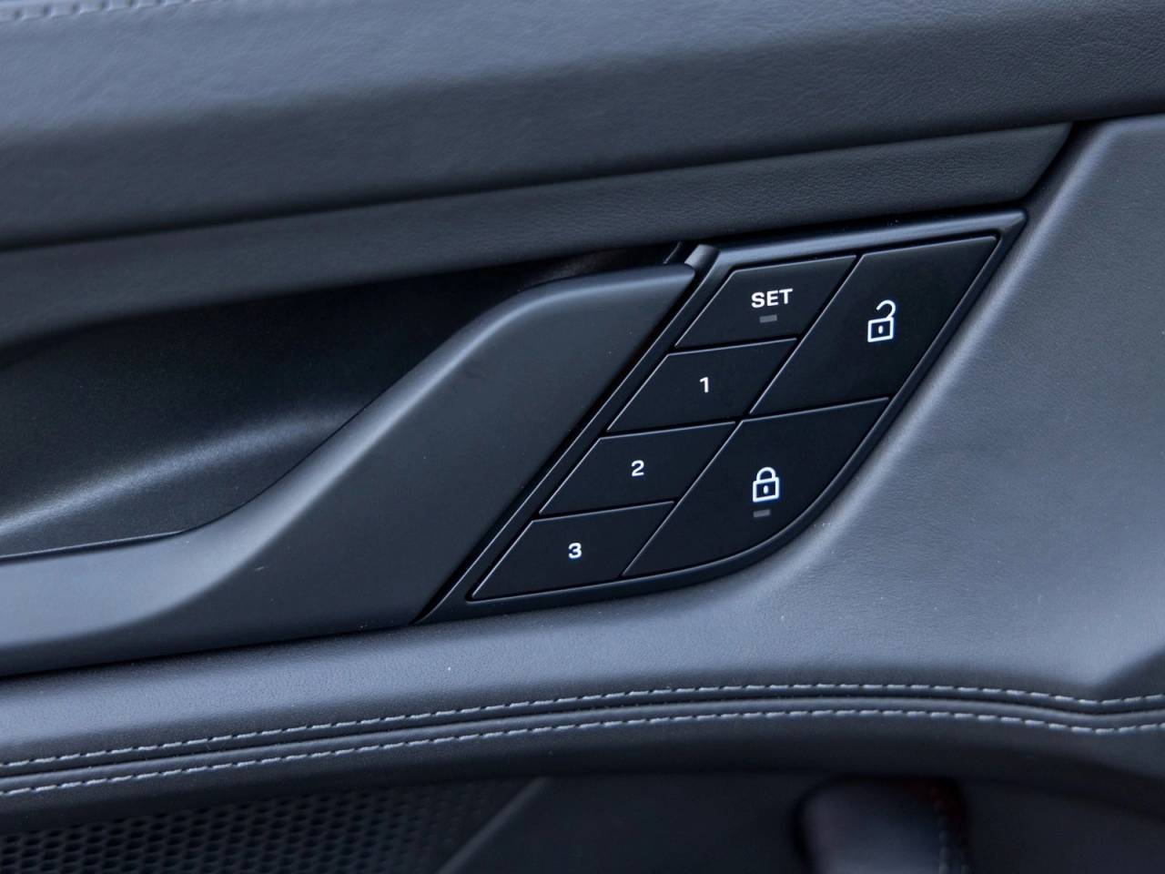 2024 Porsche Taycan Taycan GTS (MY24)