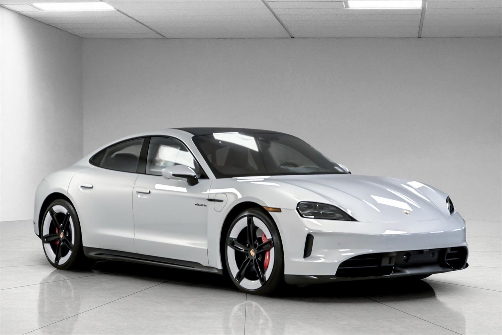 2025 Porsche Taycan GTS