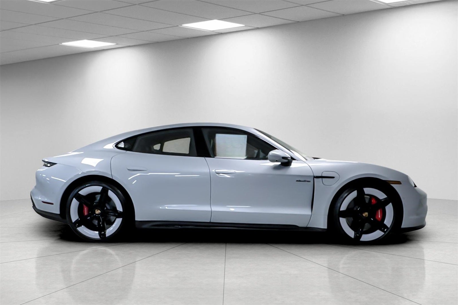 2025 Porsche Taycan GTS