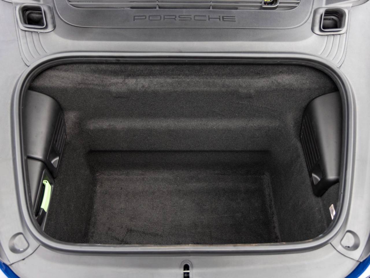 2023 Porsche 718 718 Cayman GT4 RS (MY23)