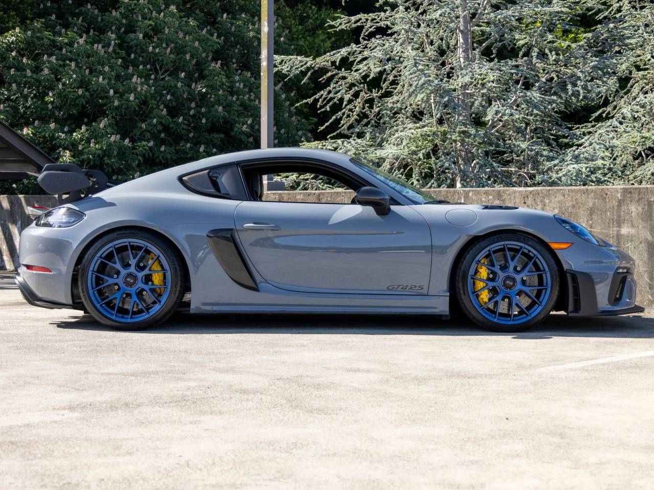 2025 Porsche 718 Cayman GT4 RS