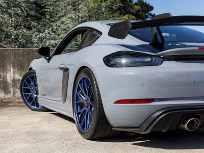 2025 Porsche 718 Cayman GT4 RS