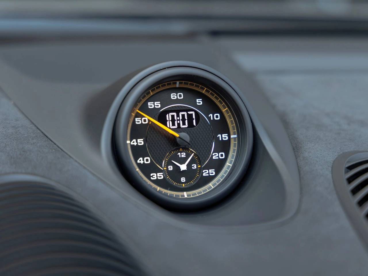 2025 Porsche 718 Cayman GT4 RS