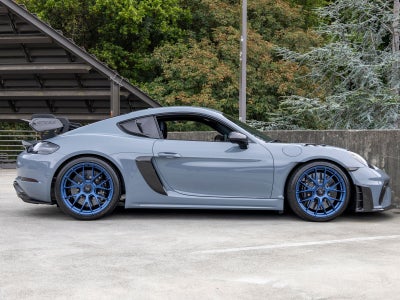 2025 Porsche 718 Cayman GT4 RS