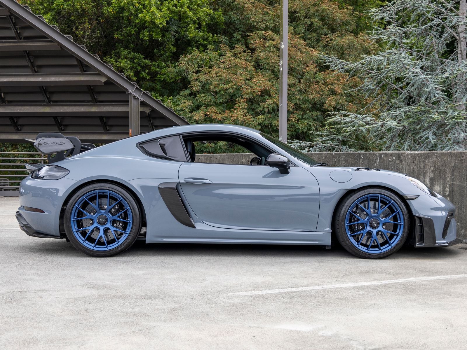 2025 Porsche 718 Cayman GT4 RS