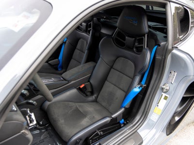 2025 Porsche 718 Cayman GT4 RS