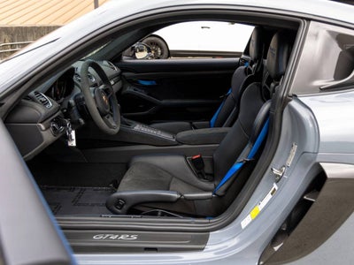 2025 Porsche 718 Cayman GT4 RS