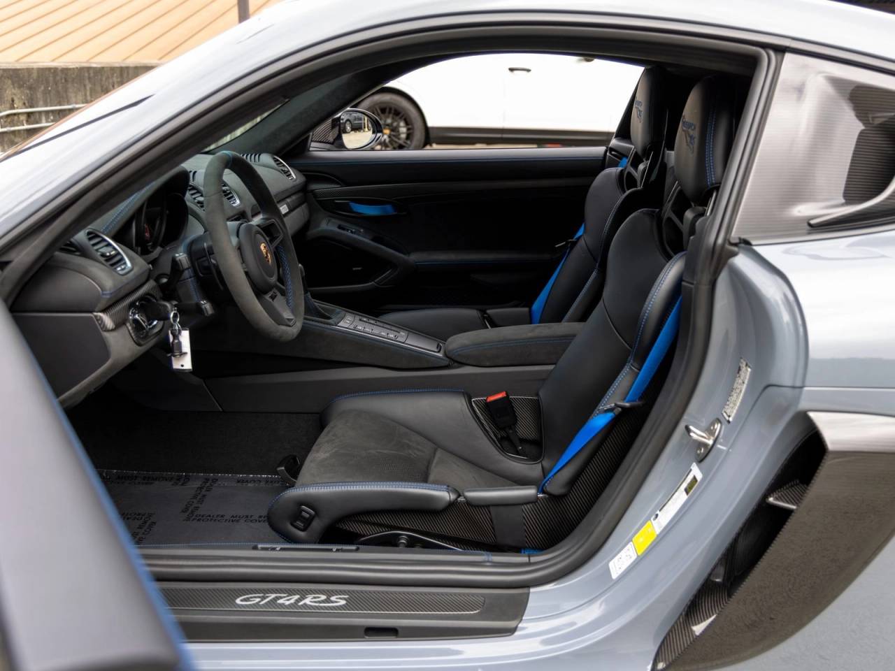 2025 Porsche 718 Cayman GT4 RS