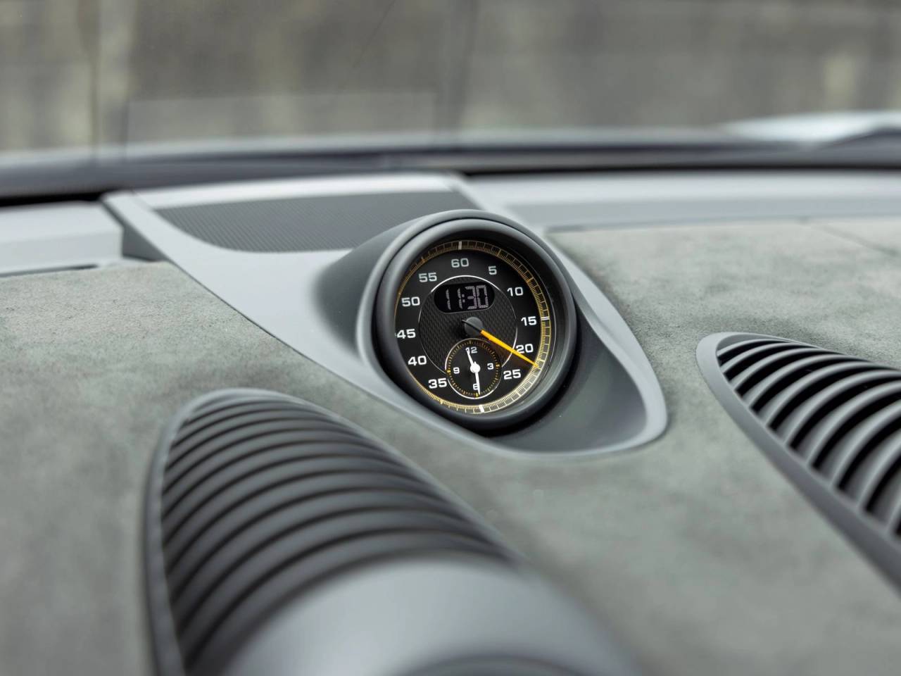2025 Porsche 718 Cayman GT4 RS