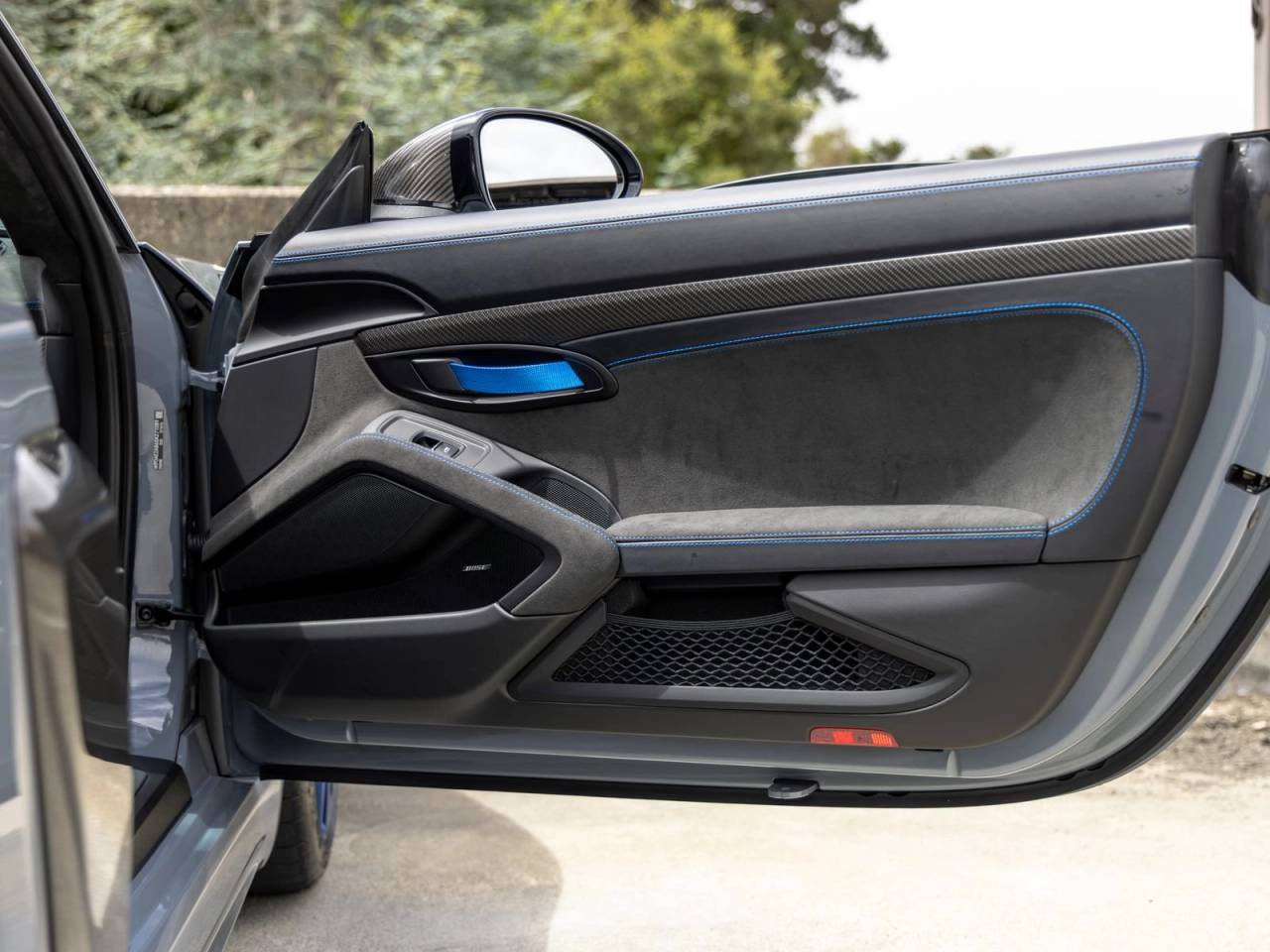 2025 Porsche 718 Cayman GT4 RS