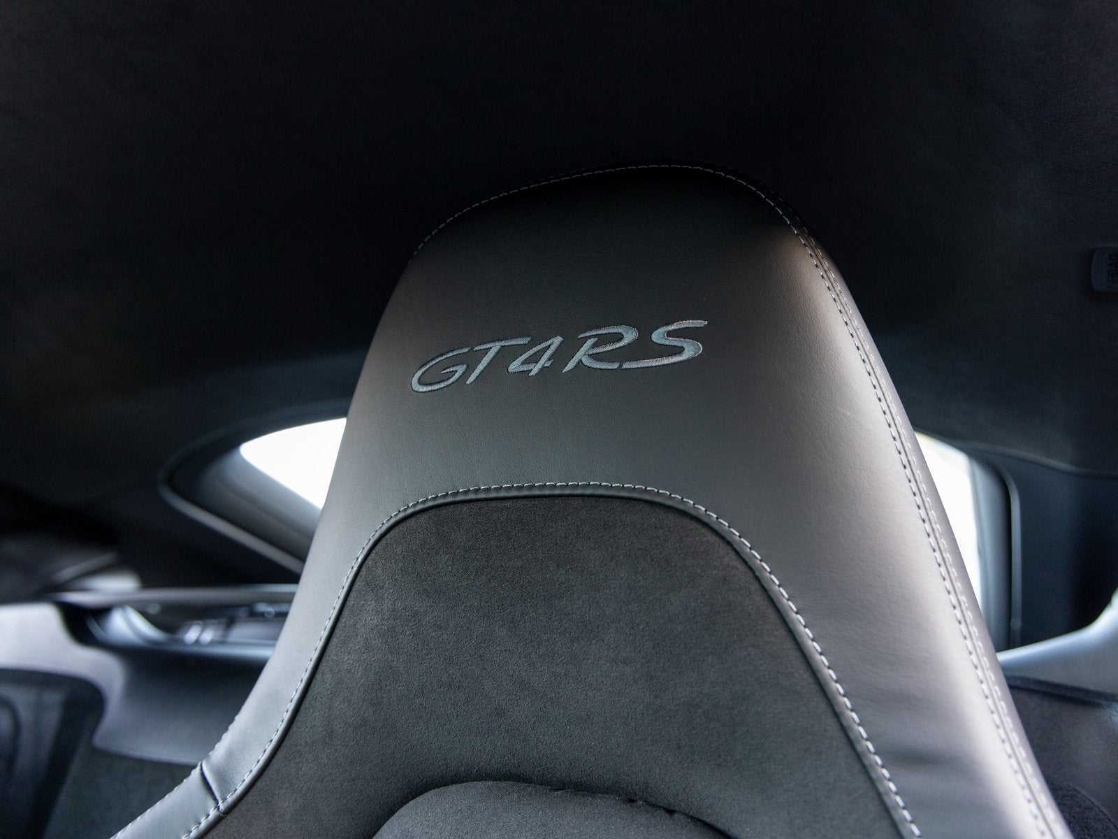 2025 Porsche 718 718 Cayman GT4 RS