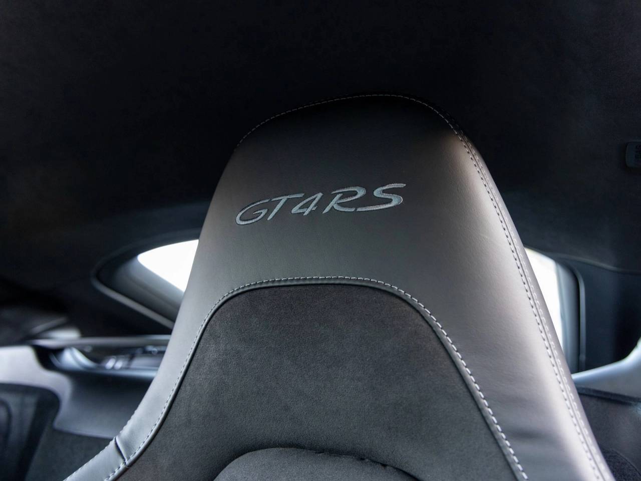 2025 Porsche 718 718 Cayman GT4 RS