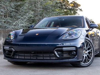 2022 Porsche Panamera GTS
