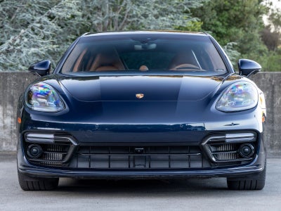 2022 Porsche Panamera GTS