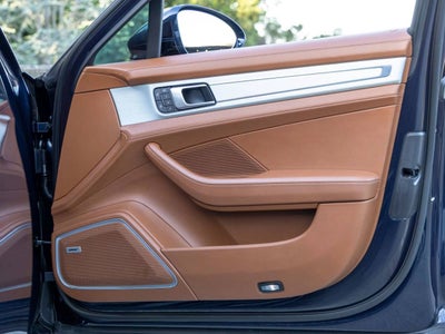 2022 Porsche Panamera GTS