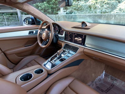 2022 Porsche Panamera GTS