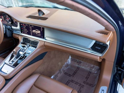 2022 Porsche Panamera GTS