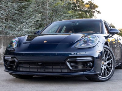 2022 Porsche Panamera GTS