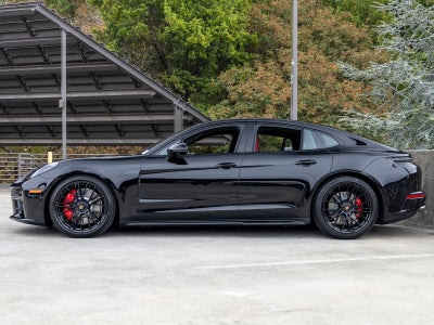 2026 Porsche Panamera Panamera GTS