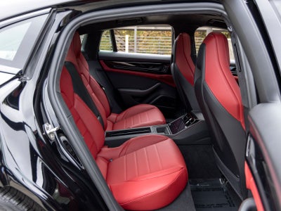 2026 Porsche Panamera Panamera GTS