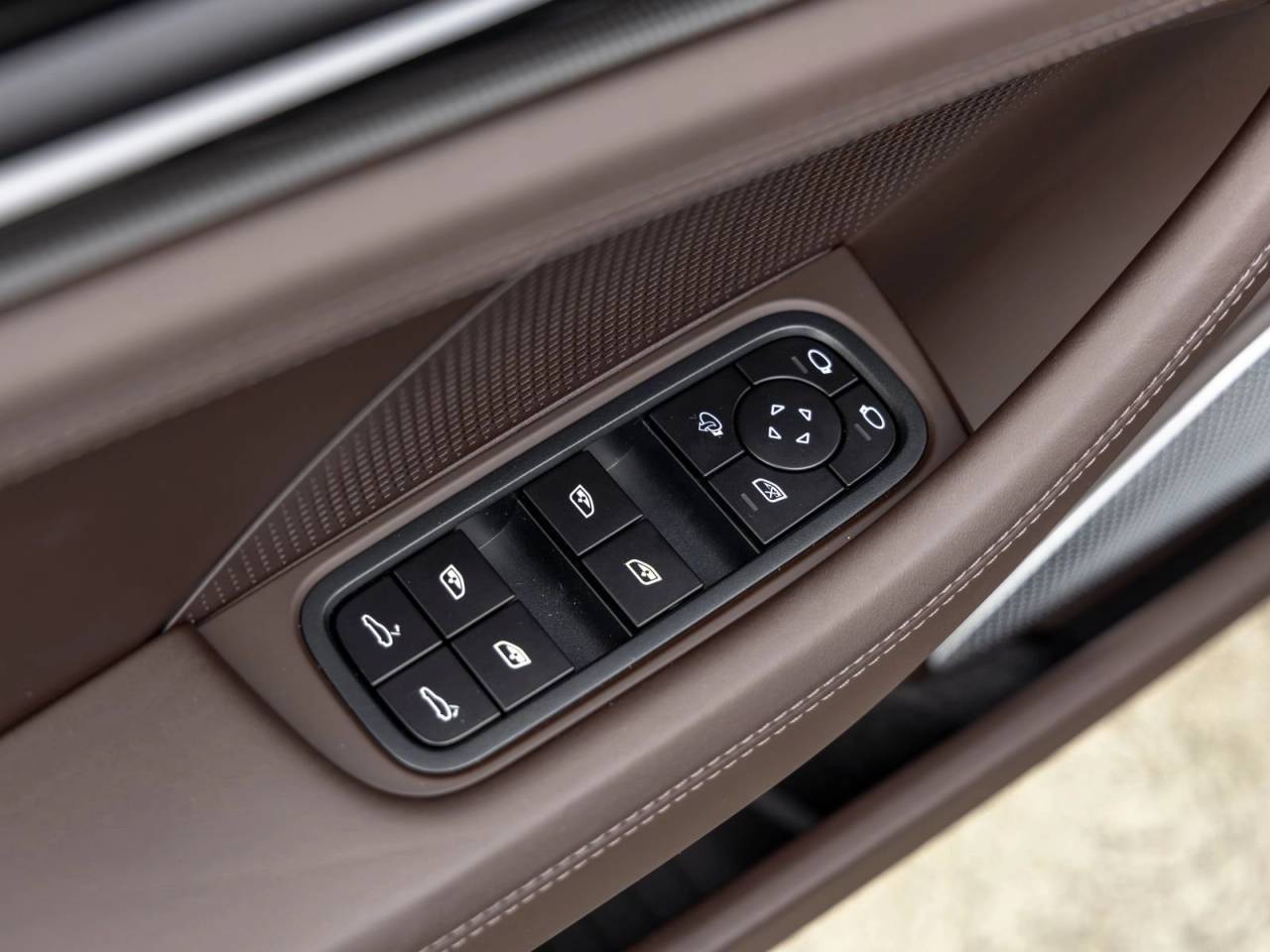 2026 Porsche Panamera GTS