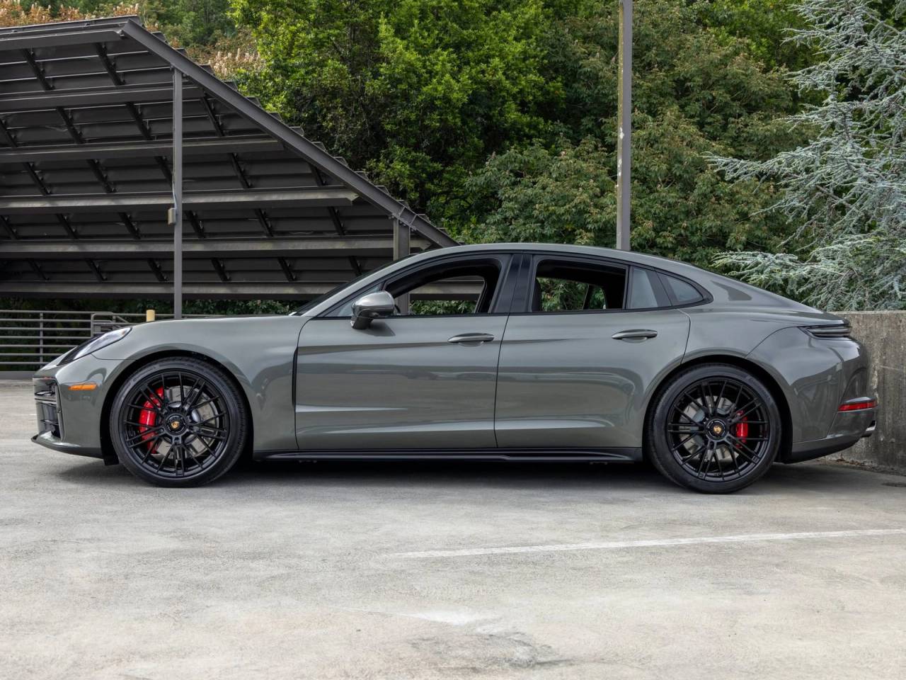2026 Porsche Panamera GTS