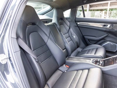 2018 Porsche Panamera Panamera Turbo S E-Hybrid